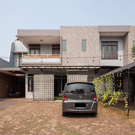 Reddoorz Plus Near Kelapa Dua Kebon Jeruk Τζακάρτα Εξωτερικό φωτογραφία