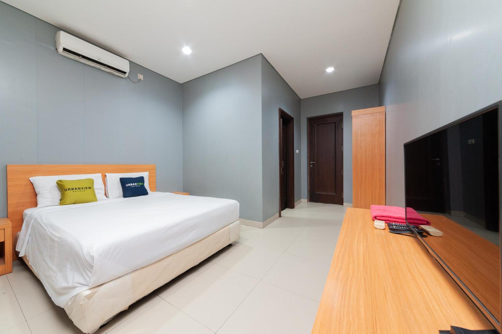 Reddoorz Plus Near Kelapa Dua Kebon Jeruk Τζακάρτα Εξωτερικό φωτογραφία
