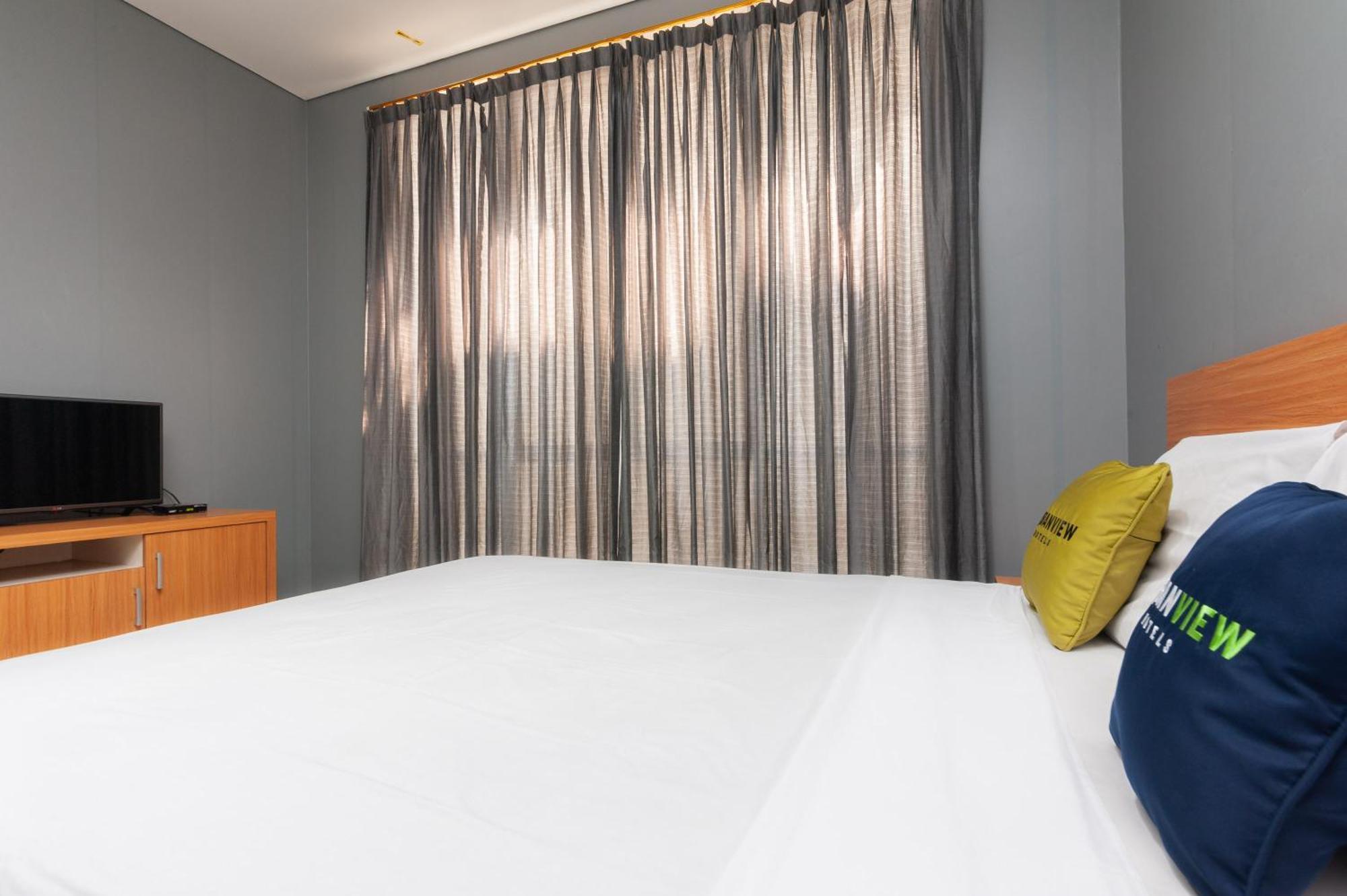 Reddoorz Plus Near Kelapa Dua Kebon Jeruk Τζακάρτα Εξωτερικό φωτογραφία