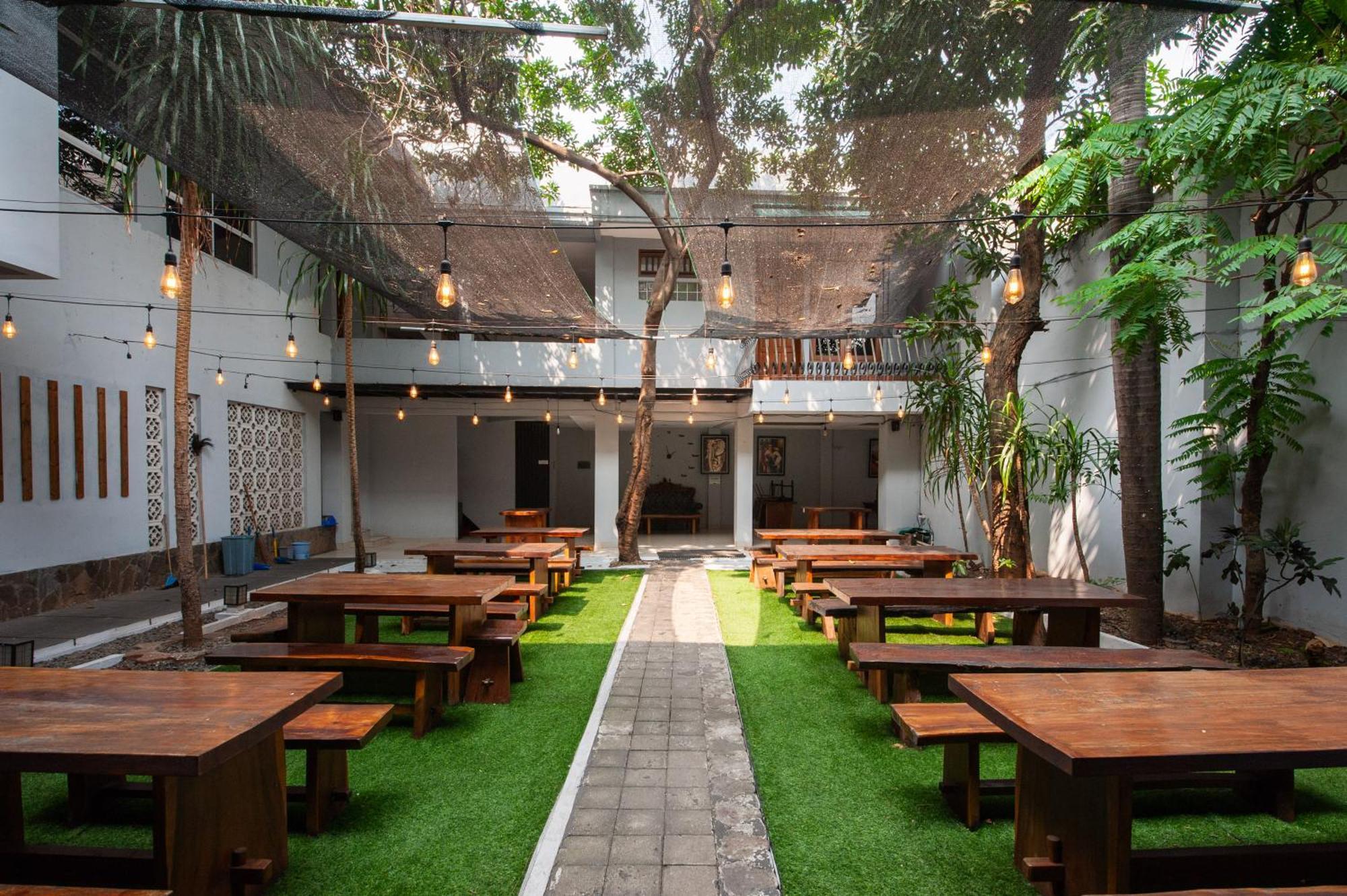 Reddoorz Plus Near Kelapa Dua Kebon Jeruk Τζακάρτα Εξωτερικό φωτογραφία